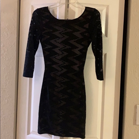 Black mini dress with open back - Picture 1 of 2